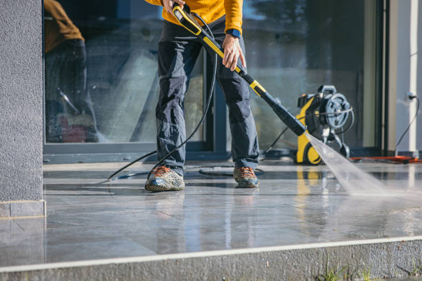 Why Choose Our Certified Pressure Washing Experts for Your Project Needs in South Holland, IL?